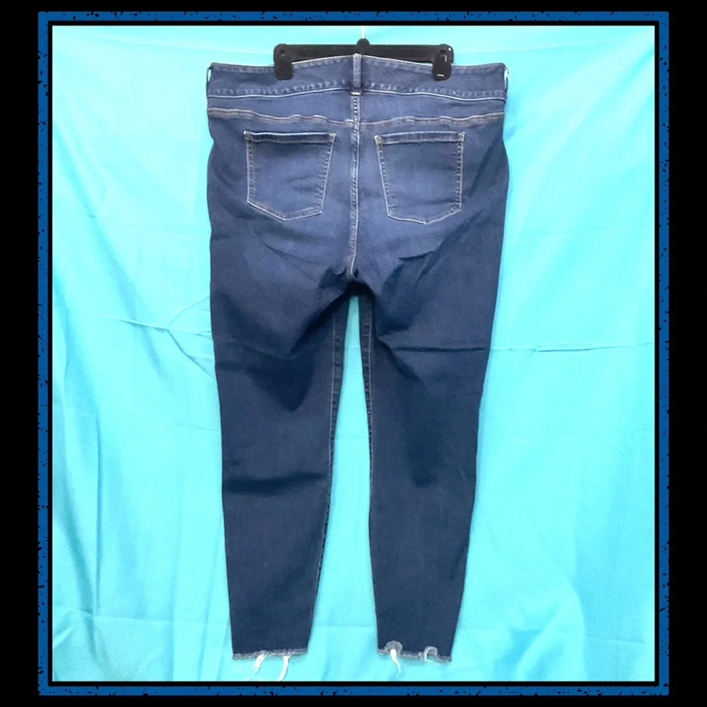 Torrid Jegging Jeans EUC 20”waist 26.5”inseam - Picture 2 of 2
